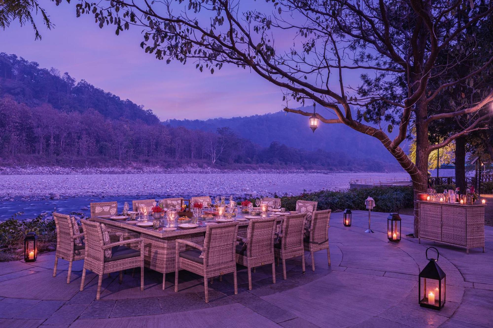 The Riverview Retreat Corbett By Leisure Hotels Garjia Bagian luar foto